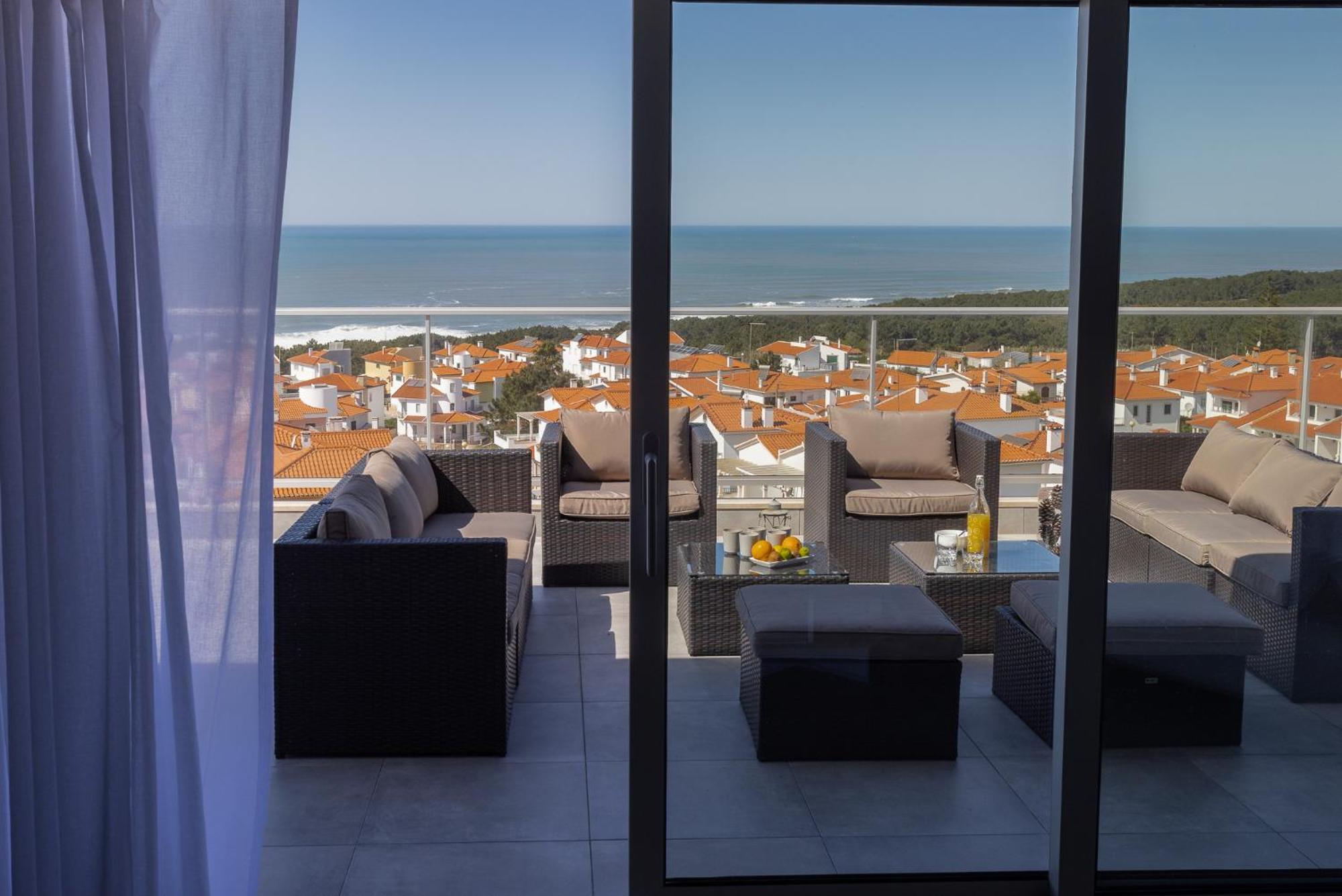 Oceane Guest House - Adults Only Nazare Exterior photo
